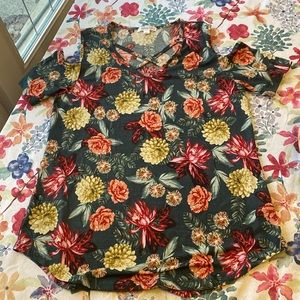 Warehouse one, women’s size medium floral dress shirt.